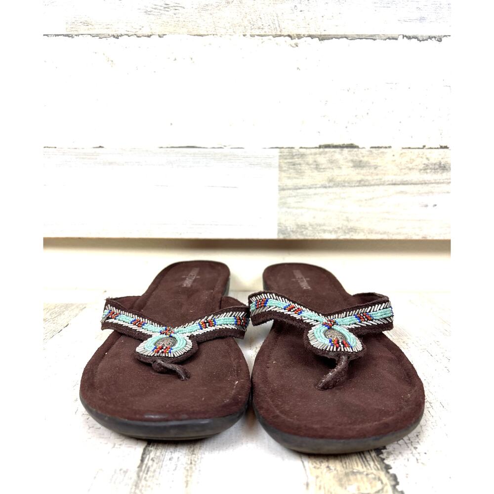 Minnetonka Womens 10 Brown Blue Beaded Leather Flip Flops Sandals Boho Native